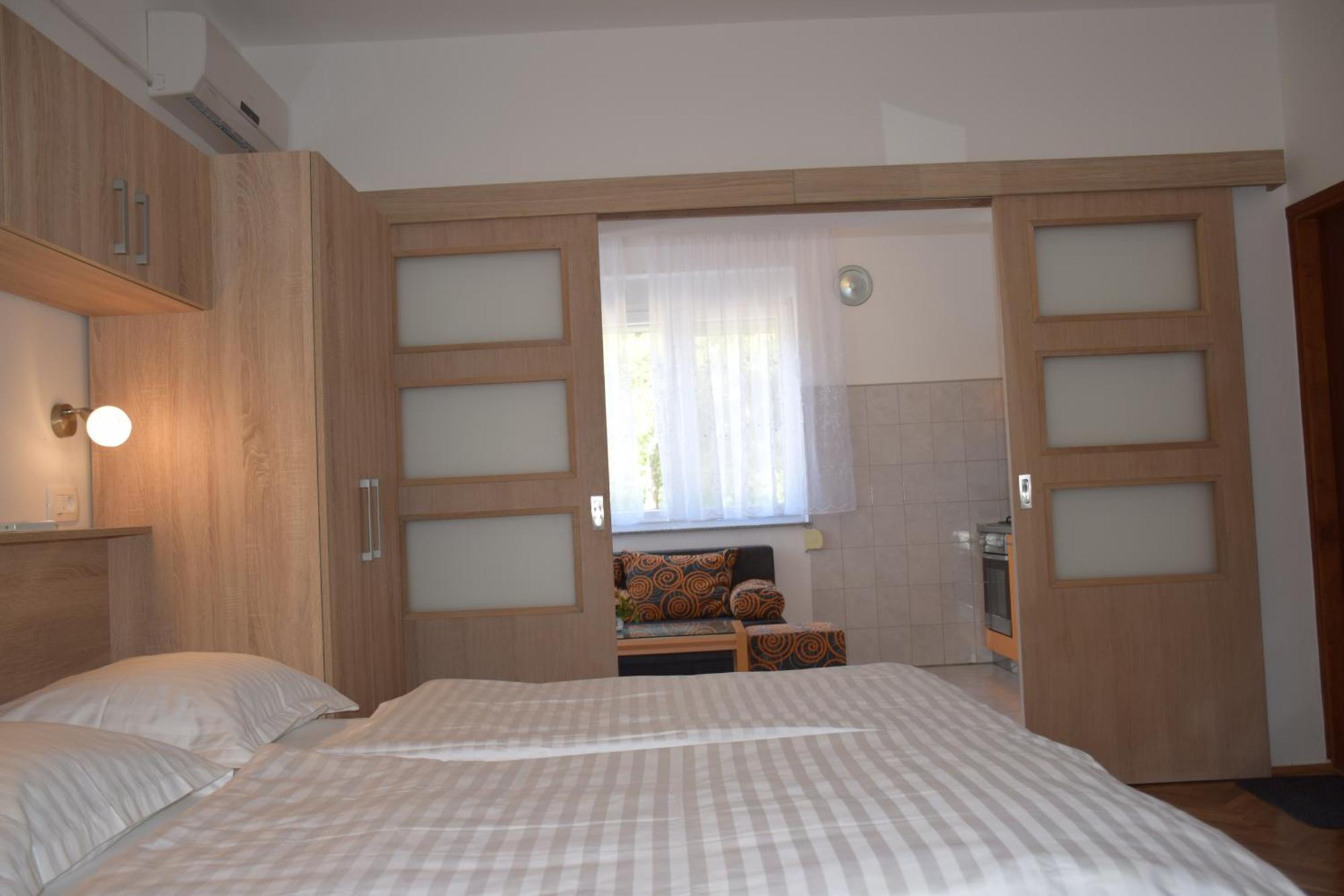 Apartments Popo Starigrad Paklenica Zewnętrze zdjęcie