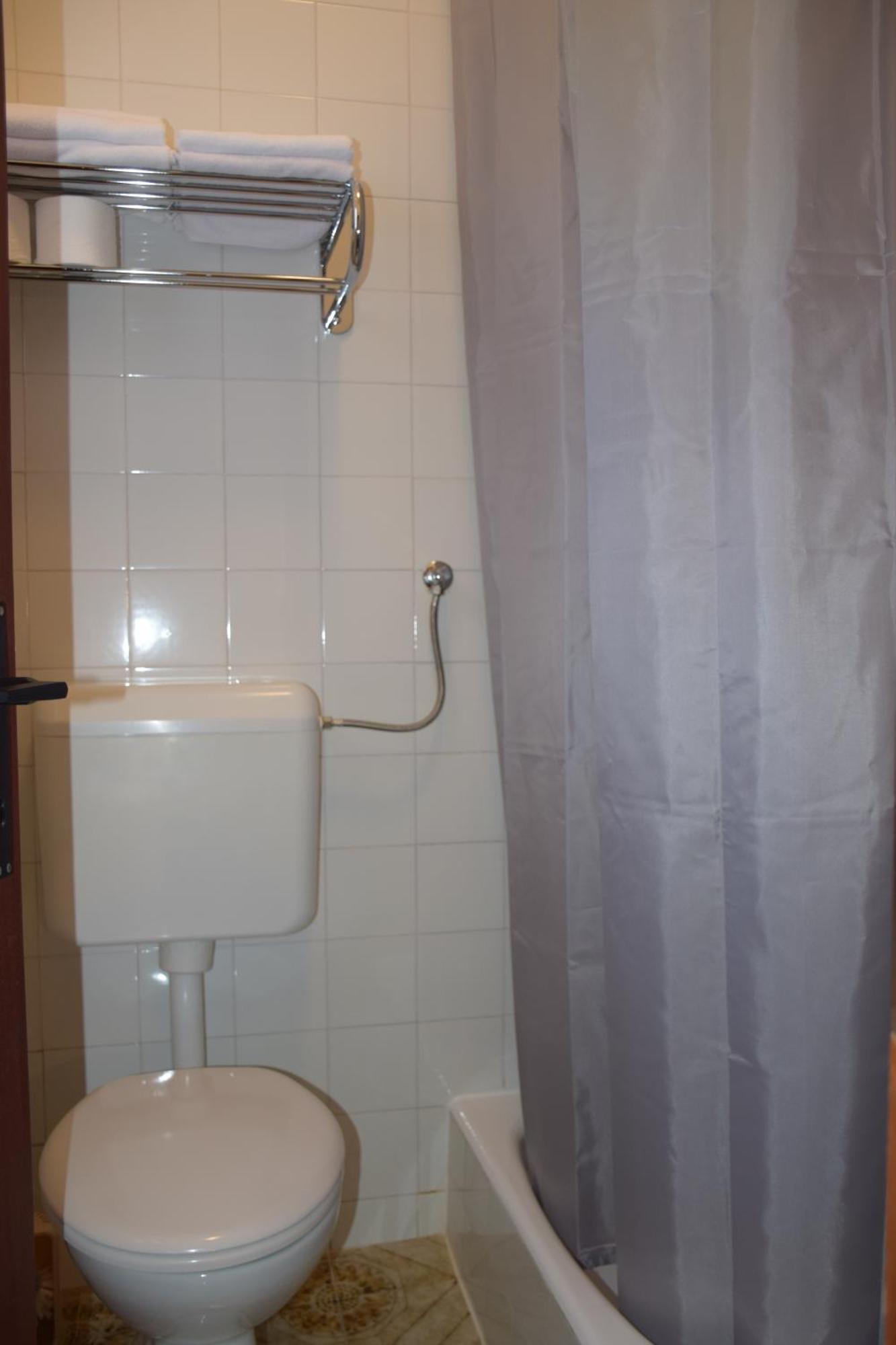 Apartments Popo Starigrad Paklenica Zewnętrze zdjęcie