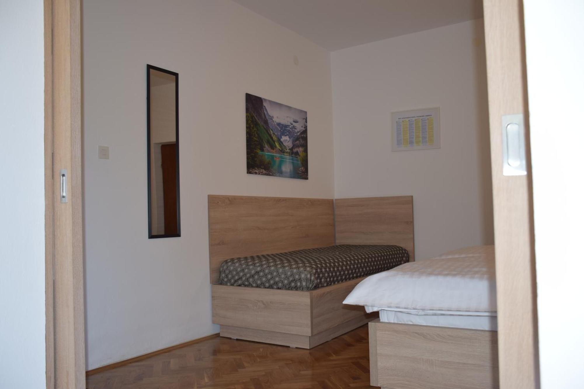 Apartments Popo Starigrad Paklenica Zewnętrze zdjęcie