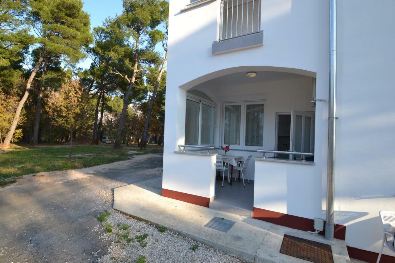 Apartments Popo Starigrad Paklenica Zewnętrze zdjęcie