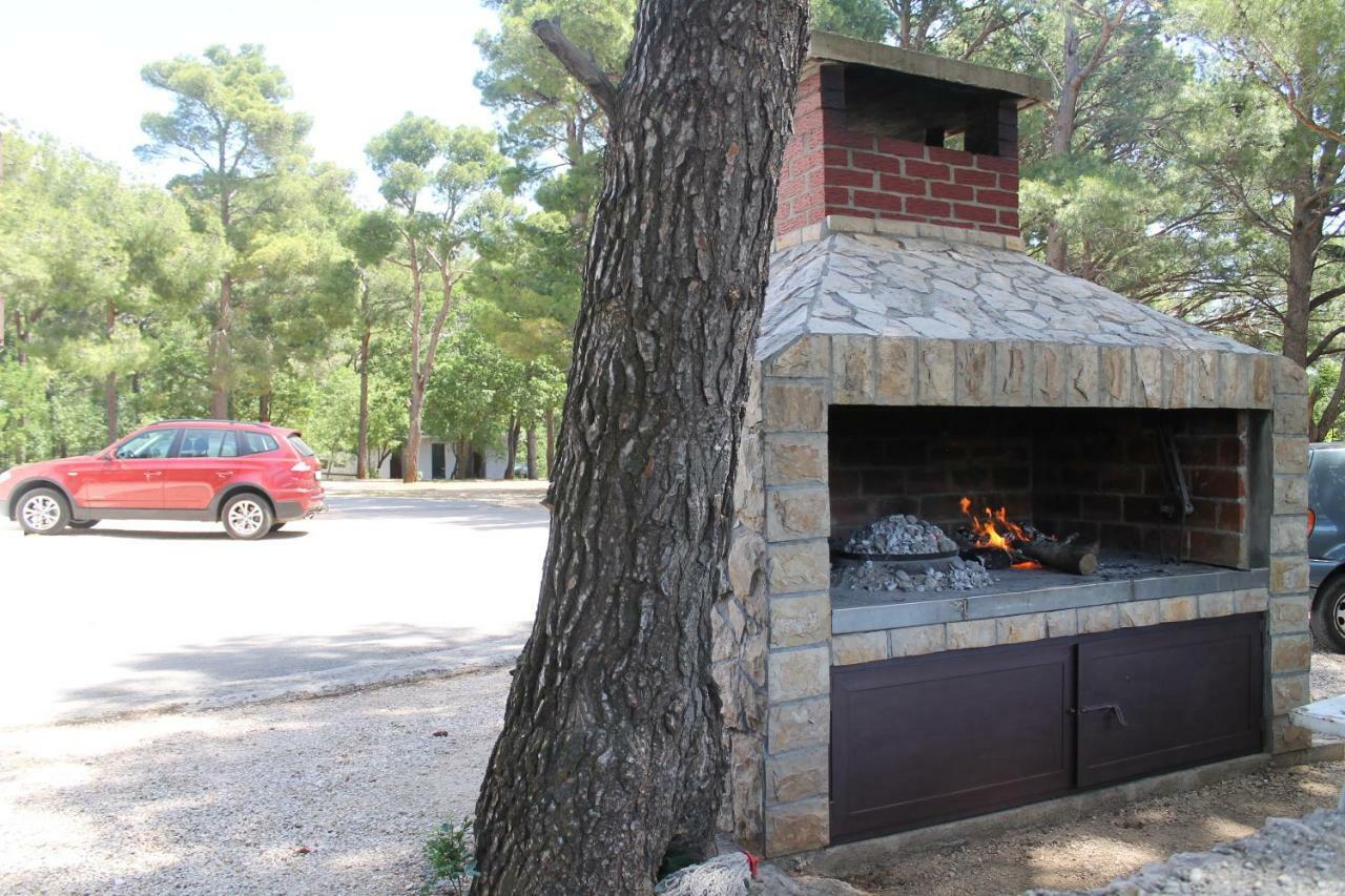 Apartments Popo Starigrad Paklenica Zewnętrze zdjęcie